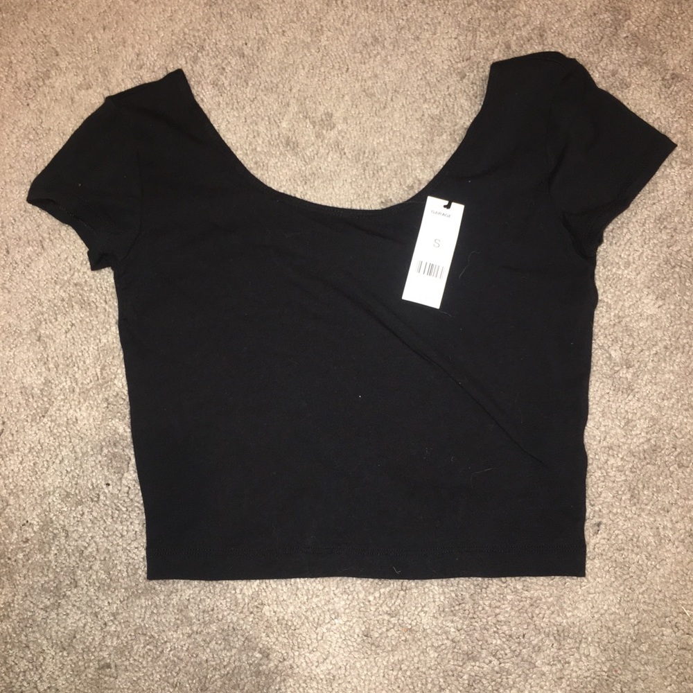 BRAND NEW BLACK CROP TOP!